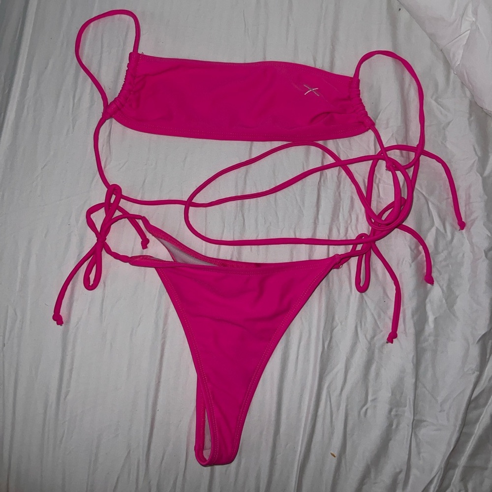 Boutine LA pink bikini set